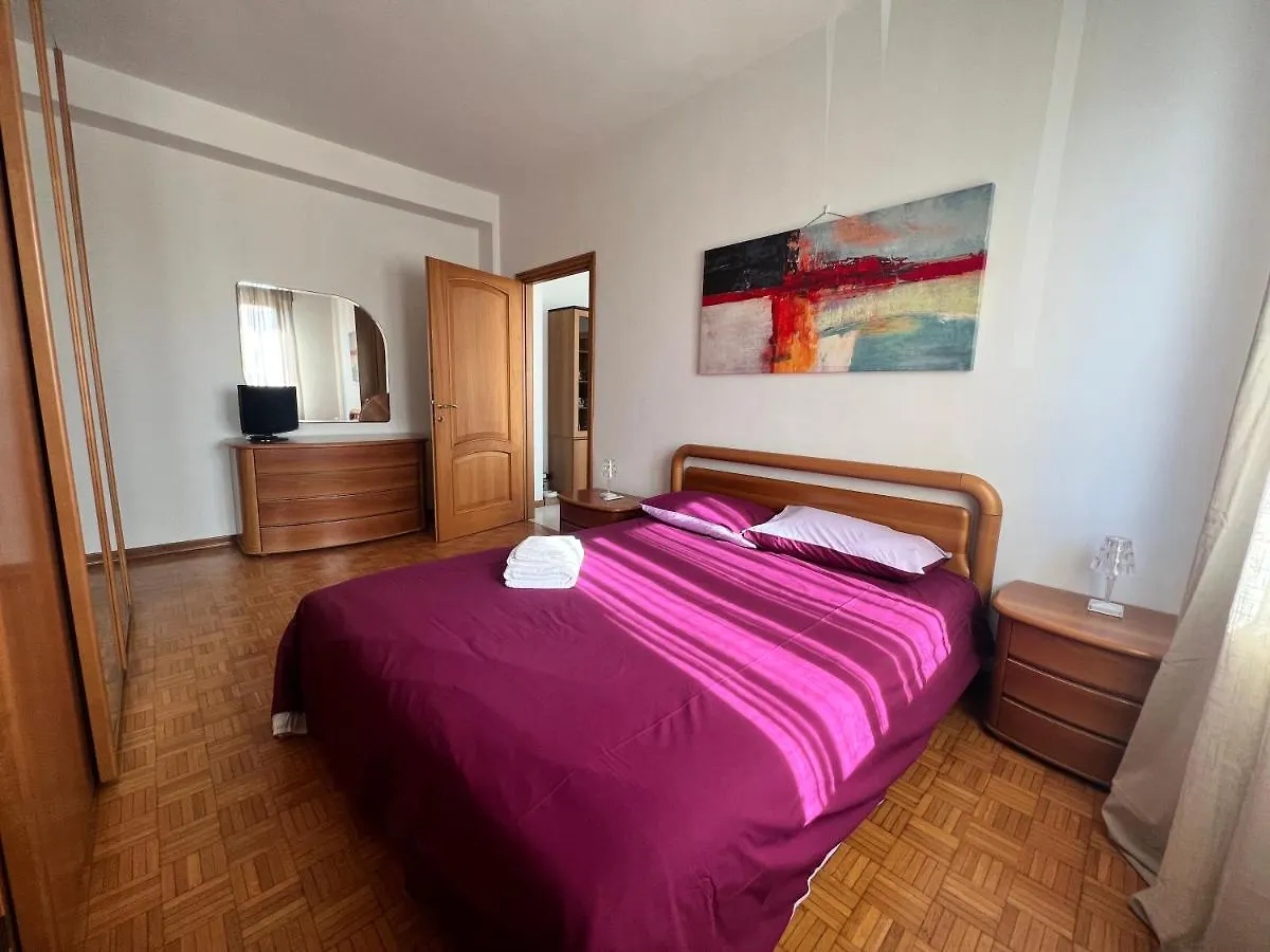 Domusmi Viale Monza 319 Apartment Milan