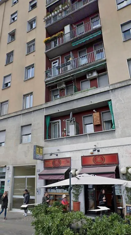 Апартаменты Domusmi Viale Monza 319 Милан 0*,  Италия